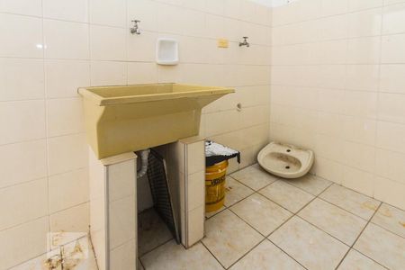 Casa para alugar com 75m², 2 quartos e sem vagaÁrea de Serviço