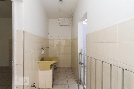 Casa para alugar com 75m², 2 quartos e sem vagaÁrea de Serviço