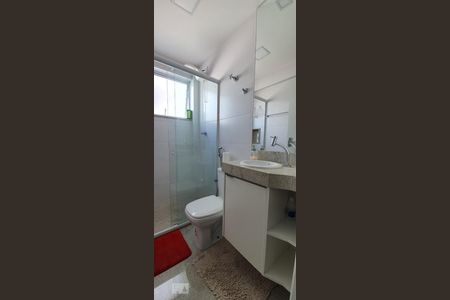 Banheiro de apartamento à venda com 1 quarto, 40m² em Floresta, Belo Horizonte