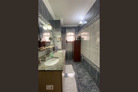 Casa para alugar com 405m², 3 quartos e 6 vagas Casa para alugar com 405m², 3 quartos e 6 vagasBanheiro do Quarto 1