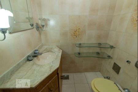 Apartamento para alugar com 120m², 3 quartos e sem vagaBanheiro Social