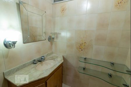 Apartamento para alugar com 120m², 3 quartos e sem vagaBanheiro Social