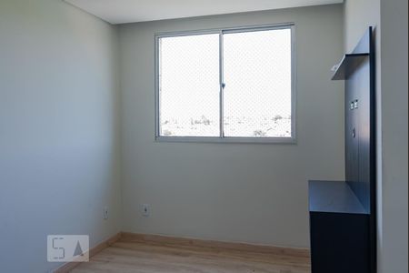 Sala de apartamento para alugar com 2 quartos, 45m² em Vila Carminha, Campinas