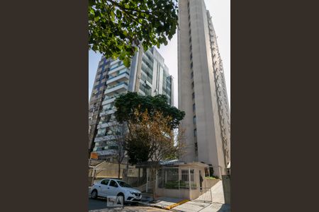 Apartamento à venda com 30m², 1 quarto e 1 vaga Apartamento à venda com 30m², 1 quarto e 1 vagaFachada