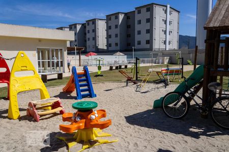 Apartamento para alugar com 45m², 2 quartos e 1 vaga Apartamento para alugar com 45m², 2 quartos e 1 vagaÁrea Comum - Playground