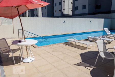 Apartamento para alugar com 45m², 2 quartos e 1 vaga Apartamento para alugar com 45m², 2 quartos e 1 vagaÁrea comum - Piscina