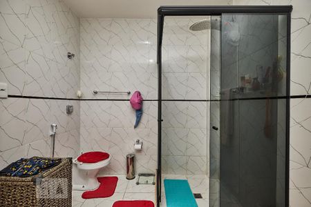 Casa à venda com 175m², 3 quartos e 2 vagasBanheiro Suíte 2
