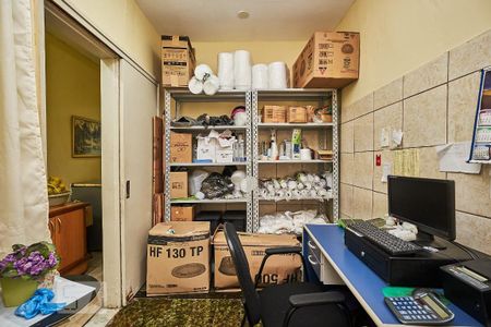 Casa à venda com 175m², 3 quartos e 2 vagasQuarto de Serviço