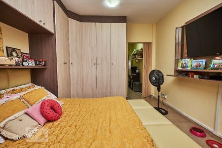 Casa à venda com 175m², 3 quartos e 2 vagasQuarto Suíte 2