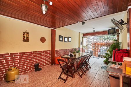 Casa à venda com 175m², 3 quartos e 2 vagasQuintla