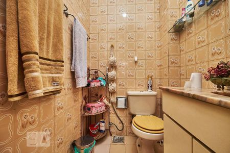 Casa à venda com 175m², 3 quartos e 2 vagasBanheio Suíte 3