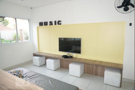 Apartamento à venda com 52m², 2 quartos e 1 vaga Apartamento à venda com 52m², 2 quartos e 1 vagaÁrea comum - Salão de Jogos