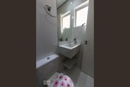 Casa de condomínio à venda com 85m², 2 quartos e 1 vagaBanheiro da Suíte 2