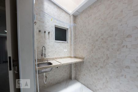 Casa de condomínio à venda com 85m², 2 quartos e 1 vagaÁrea de Serviço