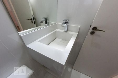 Casa de condomínio à venda com 85m², 2 quartos e 1 vagaBanheiro da Suíte 2