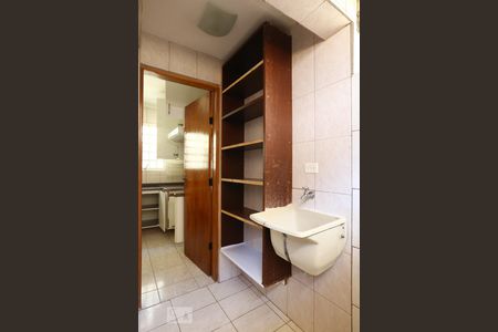 Casa à venda com 98m², 3 quartos e 1 vagaÁrea de Serviço