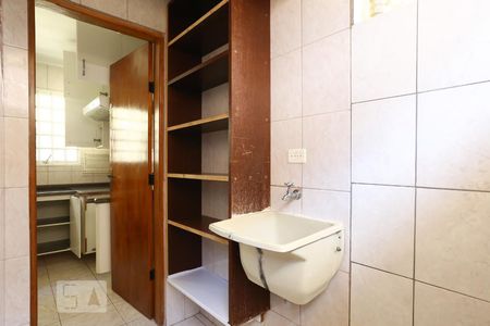 Casa à venda com 98m², 3 quartos e 1 vagaÁrea de Serviço