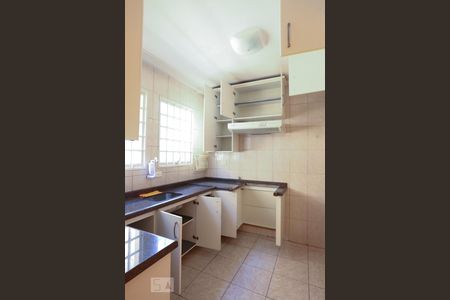 Casa à venda com 98m², 3 quartos e 1 vagaCozinha - Armários