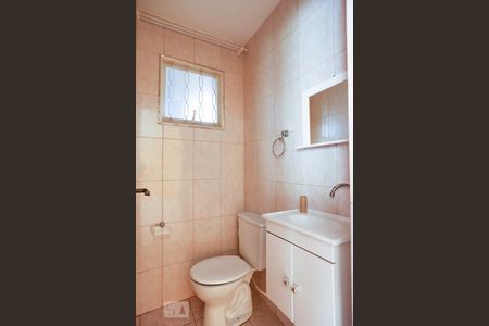 Casa à venda com 98m², 3 quartos e 1 vagaLavabo