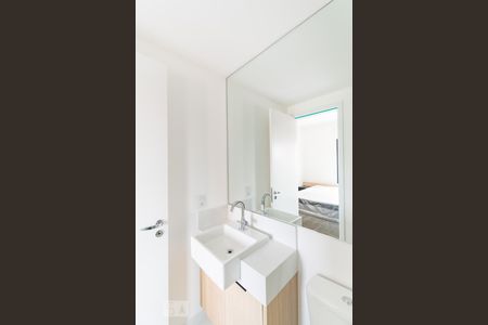 Studio para alugar com 26m², 1 quarto e sem vaga Studio para alugar com 26m², 1 quarto e sem vagaBanheiro Social