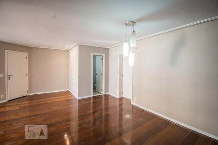 Sala de apartamento para alugar com 3 quartos, 179m² em Cambuí, Campinas