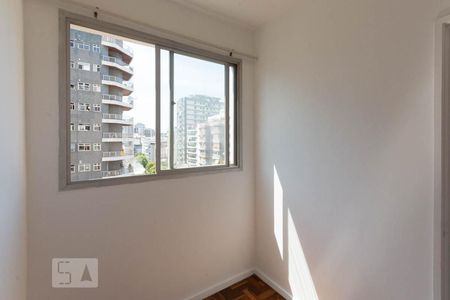 Quarto extra de apartamento para alugar com 1 quarto, 63m² em Tijuca, Rio de Janeiro