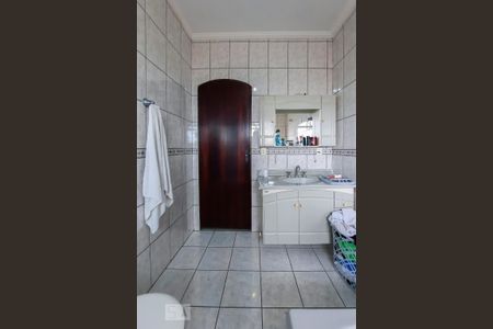 Casa à venda com 155m², 3 quartos e 2 vagas Casa à venda com 155m², 3 quartos e 2 vagasBanheiro da Suíte 1