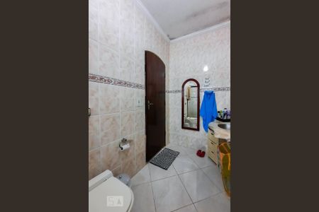 Casa à venda com 155m², 3 quartos e 2 vagas Casa à venda com 155m², 3 quartos e 2 vagasBanheiro da Suíte 2