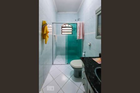 Casa à venda com 155m², 3 quartos e 2 vagas Casa à venda com 155m², 3 quartos e 2 vagasBanheiro Social