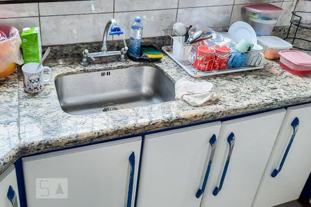 Casa à venda com 155m², 3 quartos e 2 vagas Casa à venda com 155m², 3 quartos e 2 vagasCozinha