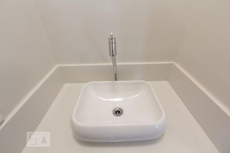 Banheiro de apartamento para alugar com 1 quarto, 36m² em Itaim Bibi, São Paulo