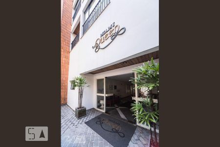 Apartamento para alugar com 36m², 1 quarto e 1 vaga Apartamento para alugar com 36m², 1 quarto e 1 vagaEntrada