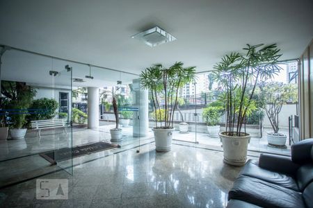 Apartamento para alugar com 82m², 2 quartos e 1 vagaHall social