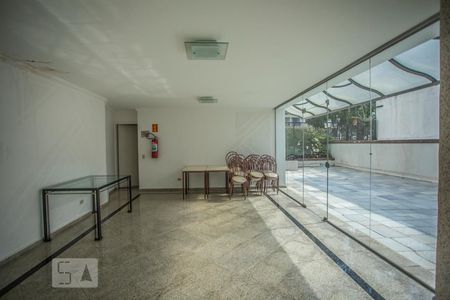 Apartamento para alugar com 82m², 2 quartos e 1 vagaÁrea comum - Salão de festas