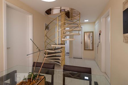 Sala de apartamento para alugar com 3 quartos, 120m² em Vila Menck, Osasco