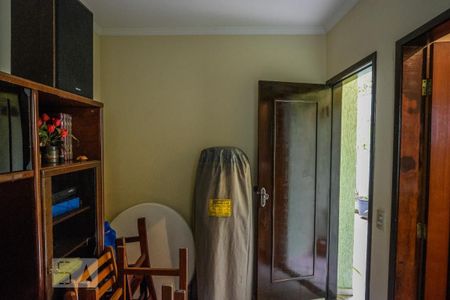 Casa à venda com 150m², 3 quartos e 4 vagasQuarto de Serviço