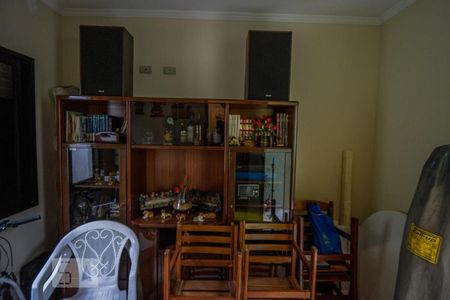 Casa à venda com 150m², 3 quartos e 4 vagasQuarto de Serviço