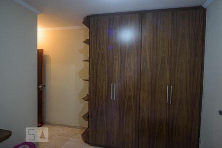 Casa à venda com 150m², 3 quartos e 4 vagasSuíte 1