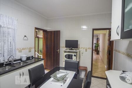 Casa à venda com 150m², 3 quartos e 4 vagasCozinha