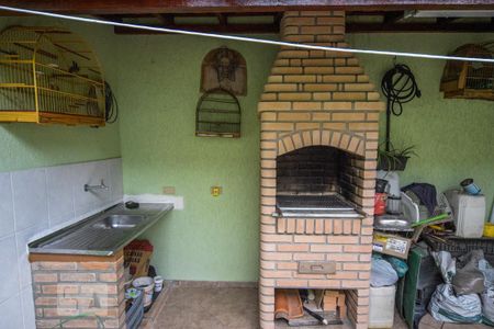 Casa à venda com 150m², 3 quartos e 4 vagasÁrea de Churrasqueira