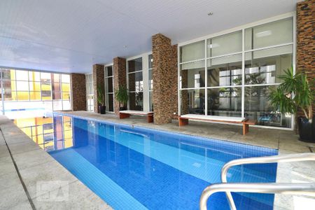 Apartamento à venda com 66m², 2 quartos e 1 vagaÁrea comum - Piscina