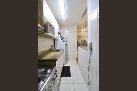 Apartamento à venda com 66m², 2 quartos e 1 vagaCozinha