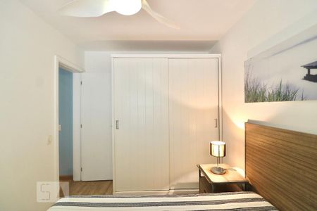 Apartamento à venda com 66m², 2 quartos e 1 vagaQuarto 