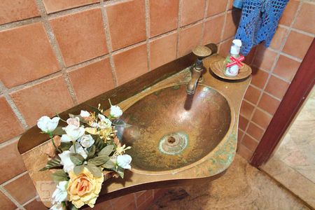 Lavabo de casa à venda com 4 quartos, 390m² em Jardim Leonor, São Paulo