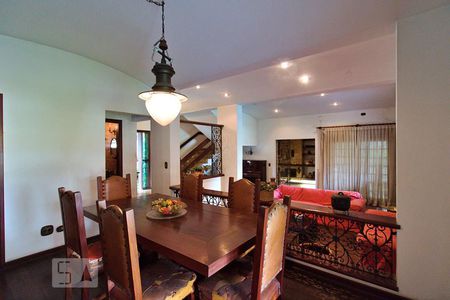 Sala de casa à venda com 4 quartos, 390m² em Jardim Leonor, São Paulo