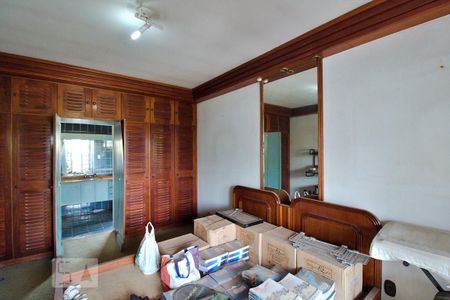 Casa à venda com 390m², 4 quartos e 5 vagas Casa à venda com 390m², 4 quartos e 5 vagasSuíte 2