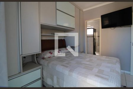 Casa de condomínio à venda com 84m², 3 quartos e 2 vagasSuíte