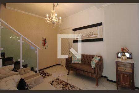 Sala de casa de condomínio à venda com 3 quartos, 84m² em Jardim Santa Cruz (campo Grande), São Paulo