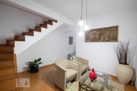 Sala de Estar de casa à venda com 3 quartos, 180m² em Jardim Roberto, Osasco