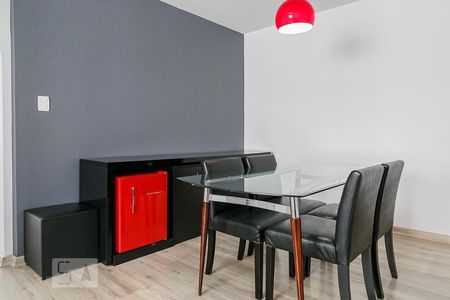 Sala de apartamento para alugar com 2 quartos, 76m² em Pinheiros, São Paulo
